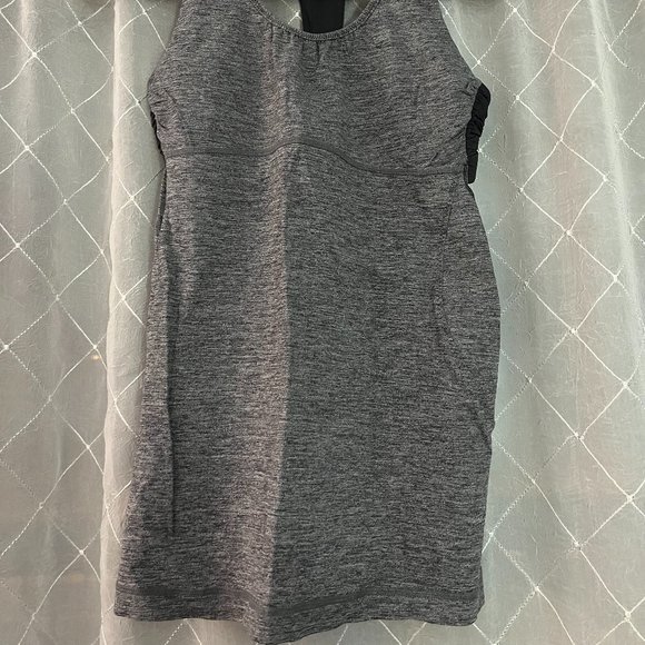 Grey lululemon tank-top - Picture 2 of 4